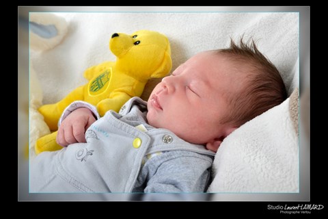  studio-bébés-grossesse-enfants-photographe-nantes-vertou-basse goulaine