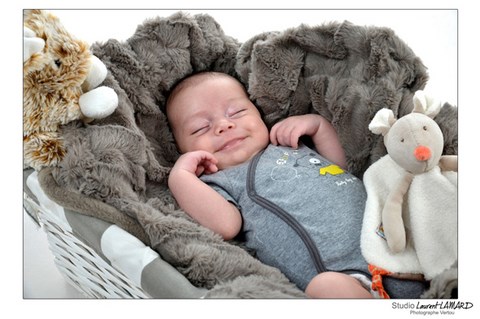  studio-bébés-grossesse-enfants-photographe-nantes-vertou-basse goulaine